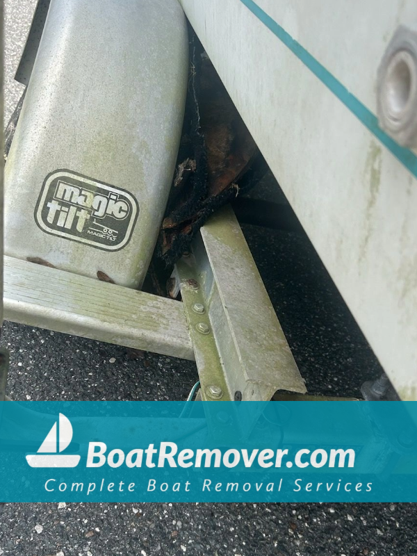 Jacksonville Florida Broken Trailer Removal