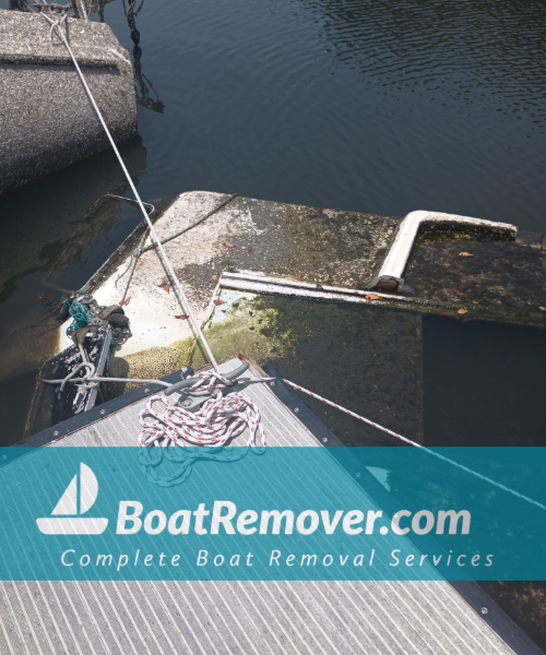 Sunken Sailboat St Pete - Coquina Key