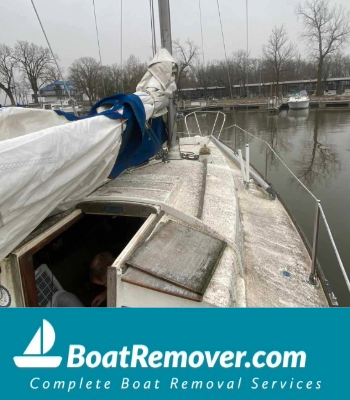 West Alton Missouri Junk Sailboat Salvage